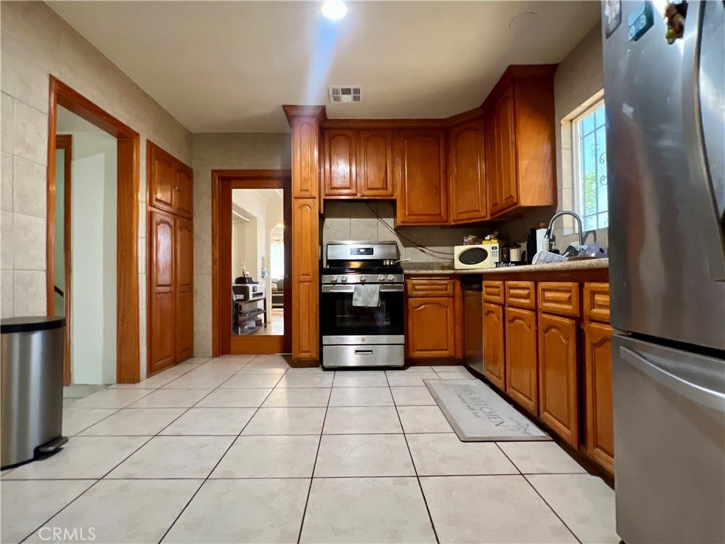 582 25Th, San Bernardino, CA 92405 582 25Th, San Bernardino, CA 92405