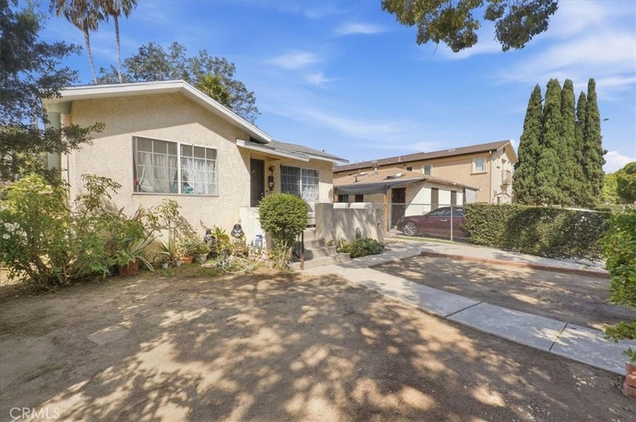 Property photo for 2821 N Hollister Avenue, Los Angeles, CA