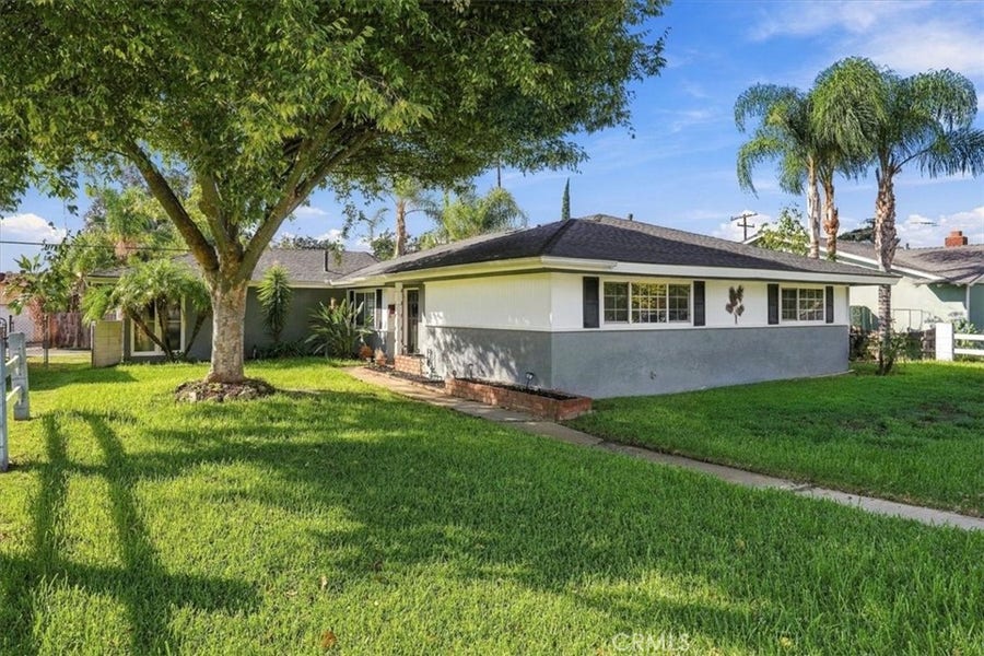 Property photo for 318 E Gladstone, San Dimas, CA
