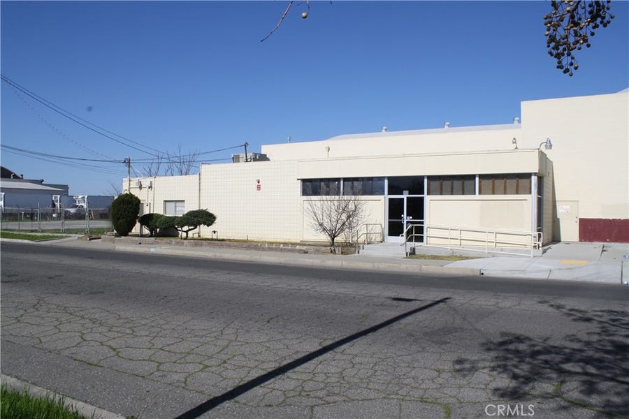 Property photo for 855 W 15th Street, Merced, CA