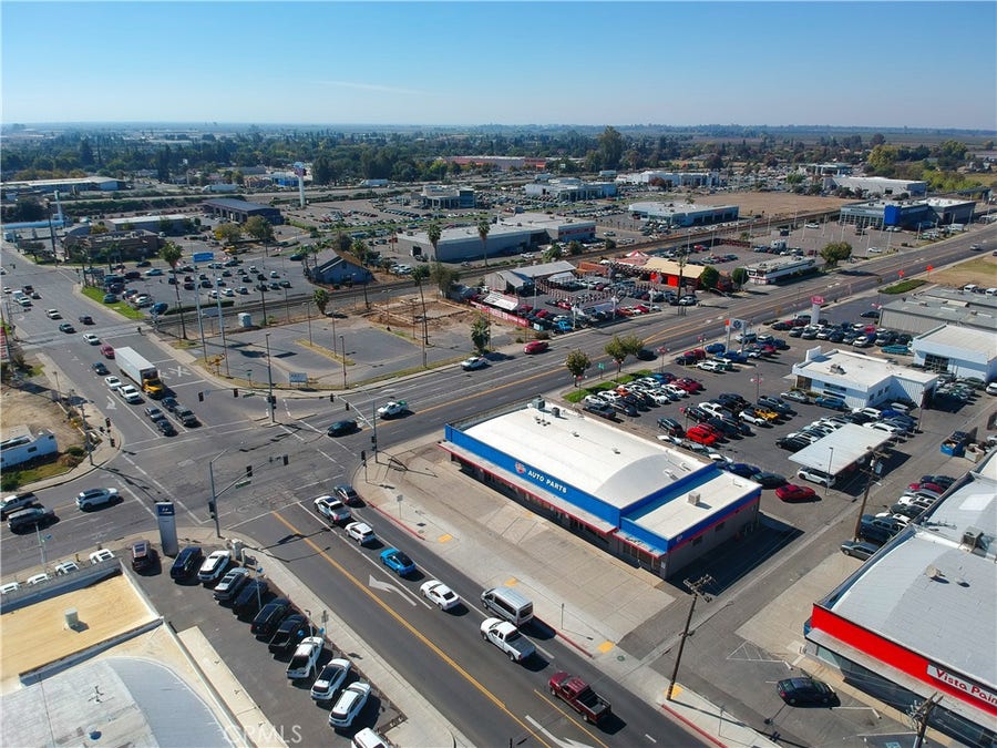 Property photo for 1603 W 16th Street, Merced, CA