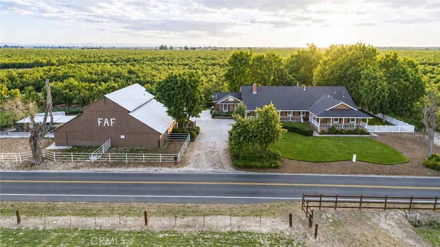 Property photo for 2591 Giannini Road, Atwater, CA