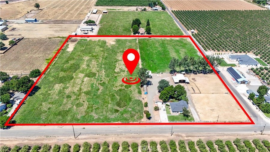 Property photo for 3555 Fresno, Le Grand, CA