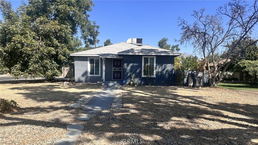 Property photo for 905 E Saginaw, Fresno, CA