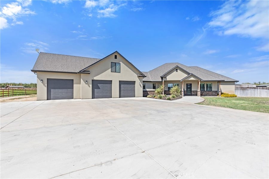 Property photo for 19206 Bloss Avenue, Hilmar, CA