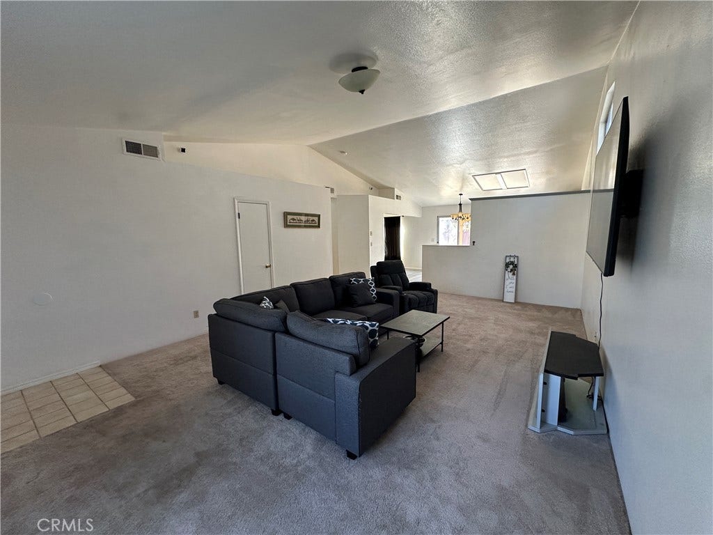 Livingroom 2