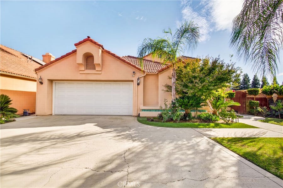 Property photo for 645 E Champlain, Fresno, CA