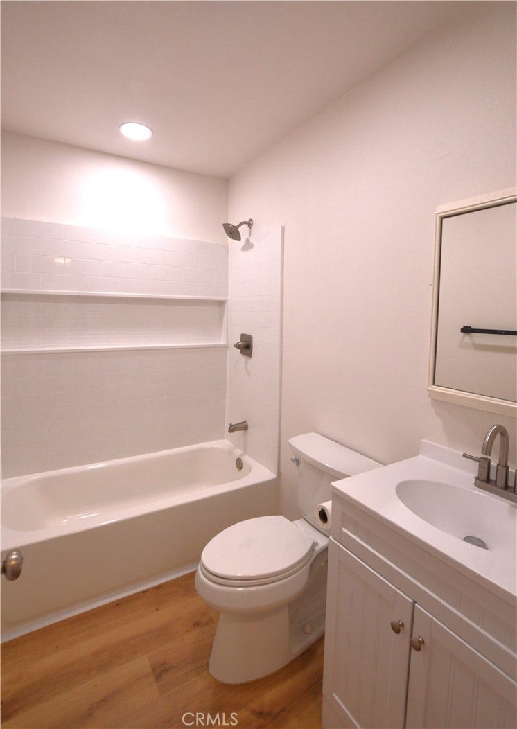 2165 Kimberly Avenue, Merced, CA 95340 Bathroom 1