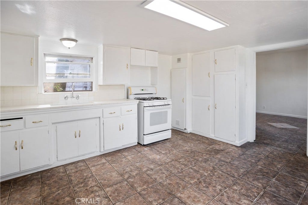 2306 K, Merced, CA 95340