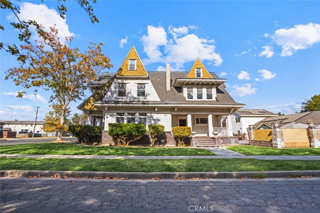 2306 K, Merced, CA 95340
