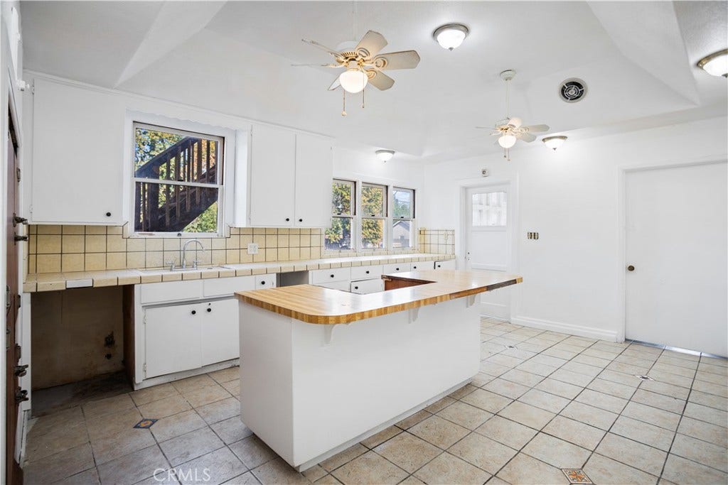 2306 K, Merced, CA 95340