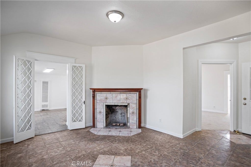 2306 K, Merced, CA 95340