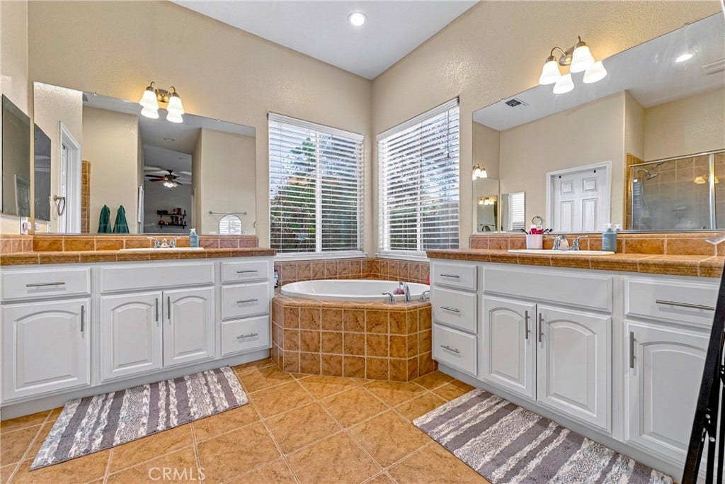 1927 Bridlewood, Atwater, CA 95301 1927 Bridlewood, Atwater, CA 95301