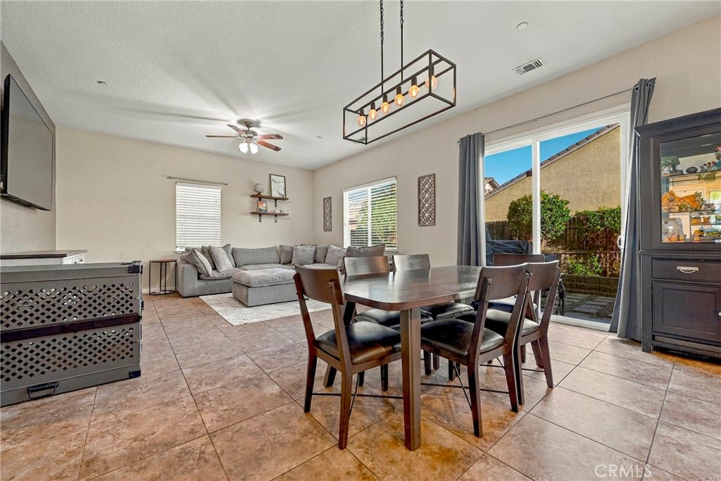 1927 Bridlewood, Atwater, CA 95301 1927 Bridlewood, Atwater, CA 95301