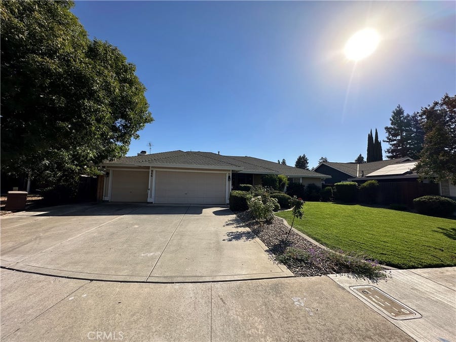 Property photo for 866 Villanova Court, Merced, CA