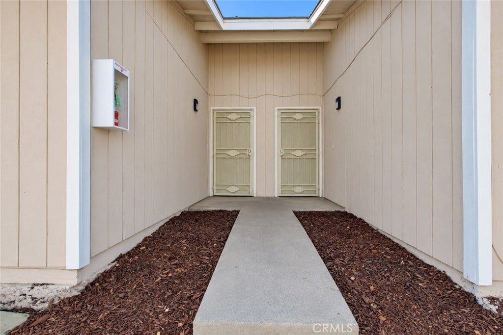 1342 Frankfort Court, Merced, CA 95348 Digitally altered*