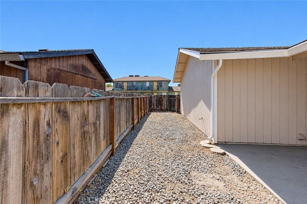 1342 Frankfort Court, Merced, CA 95348 Digitally altered*