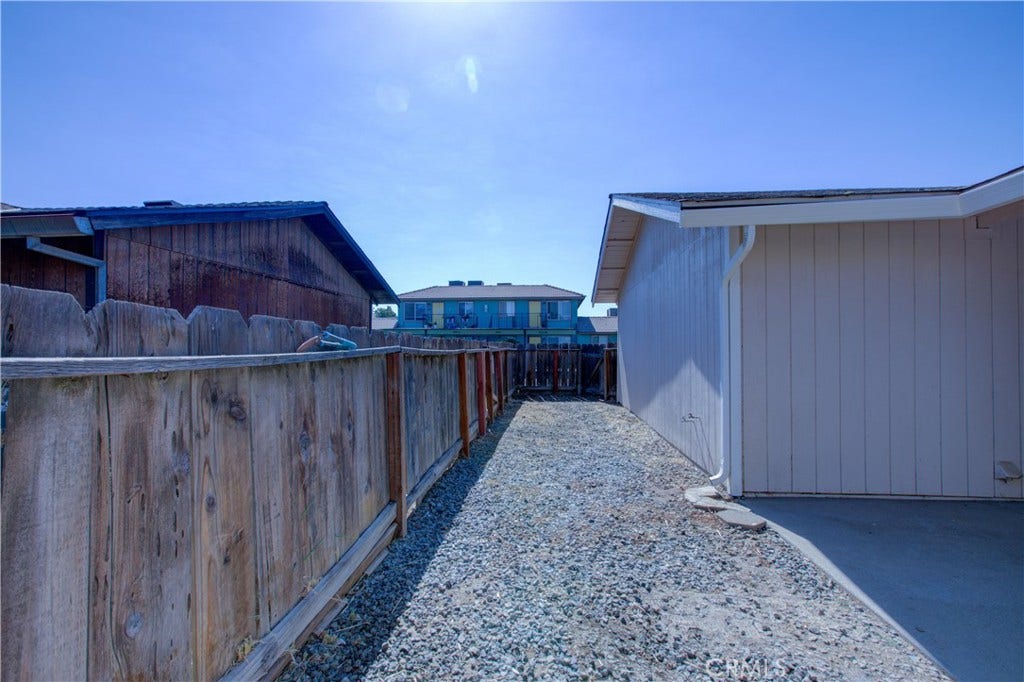 1342 Frankfort Court, Merced, CA 95348 1342 Frankfort Court, Merced, CA 95348