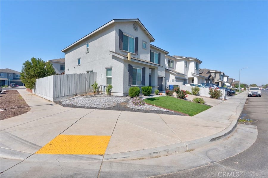 Property photo for 693 Cadiz Avenue, Merced, CA