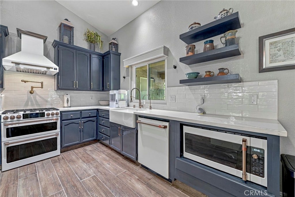 3247 Willow Run, Merced, CA 95340 3247 Willow Run, Merced, CA 95340