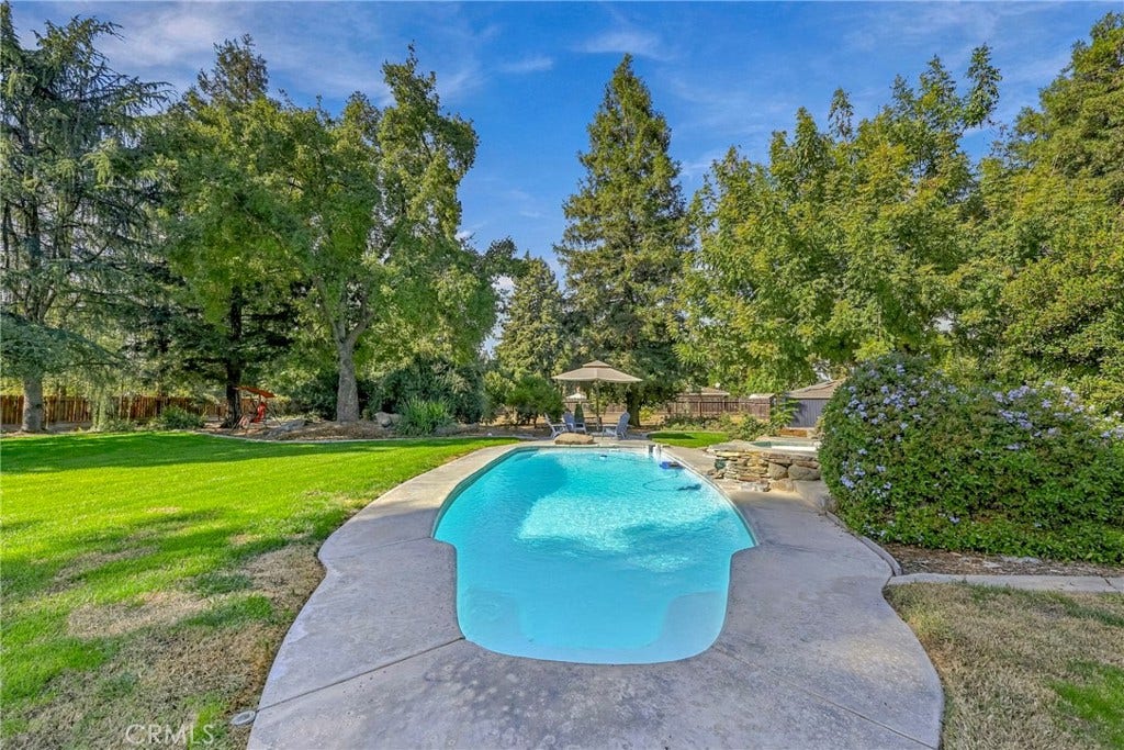 3247 Willow Run, Merced, CA 95340 3247 Willow Run, Merced, CA 95340