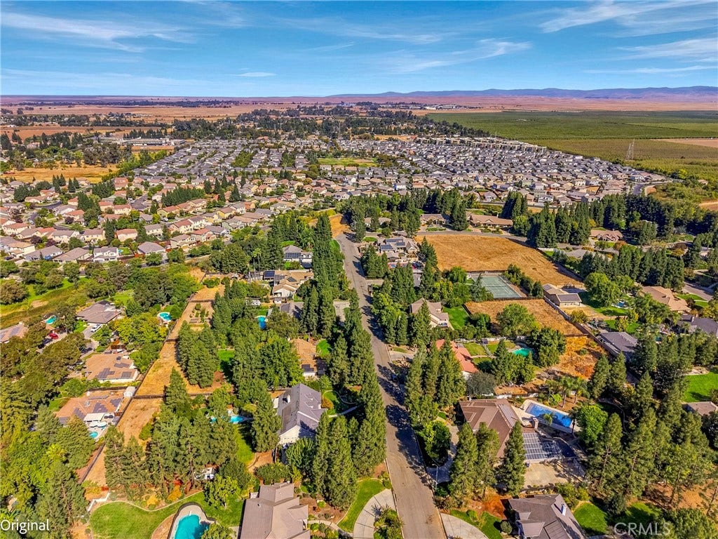 3247 Willow Run, Merced, CA 95340 3247 Willow Run, Merced, CA 95340