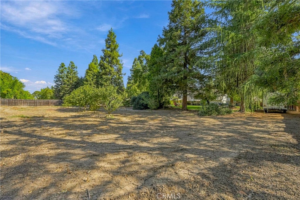 3247 Willow Run, Merced, CA 95340 3247 Willow Run, Merced, CA 95340