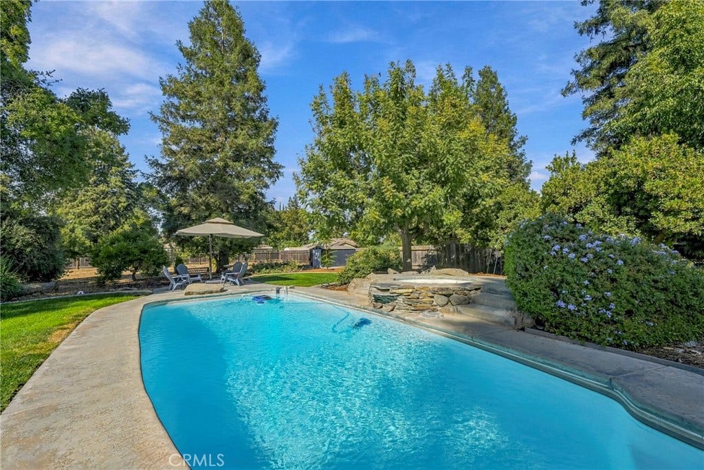3247 Willow Run, Merced, CA 95340 3247 Willow Run, Merced, CA 95340