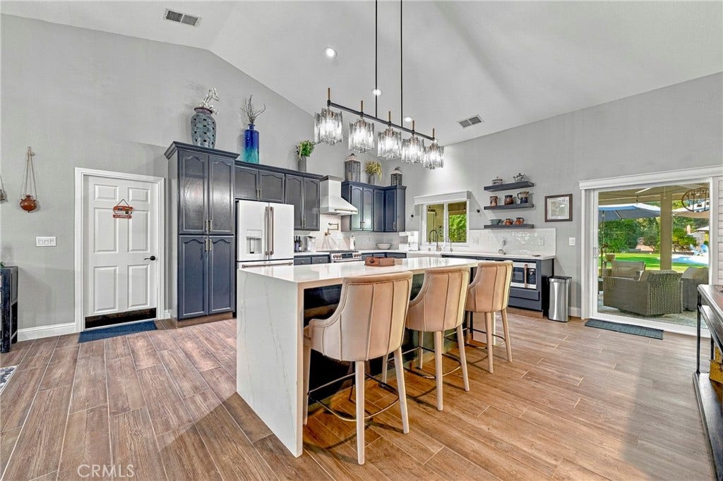 3247 Willow Run, Merced, CA 95340 3247 Willow Run, Merced, CA 95340