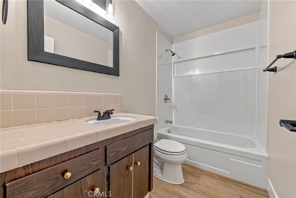 3224 Nottingham, Merced, CA 95340 3224 Nottingham, Merced, CA 95340