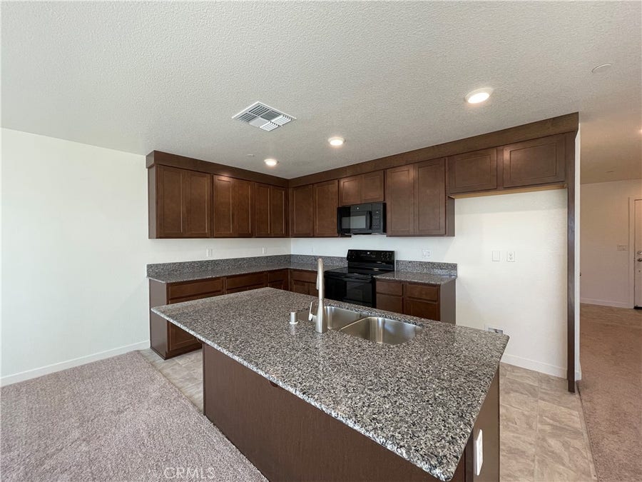 Property photo for 125 Long Trail Lane, Merced, CA