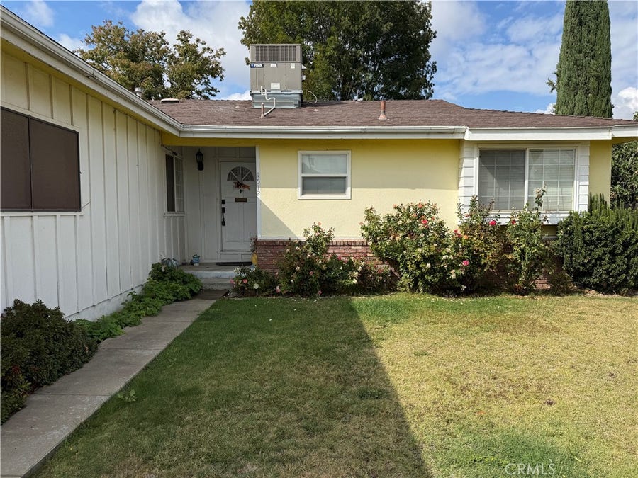 Property photo for 1512 Harding Way, Chowchilla, CA