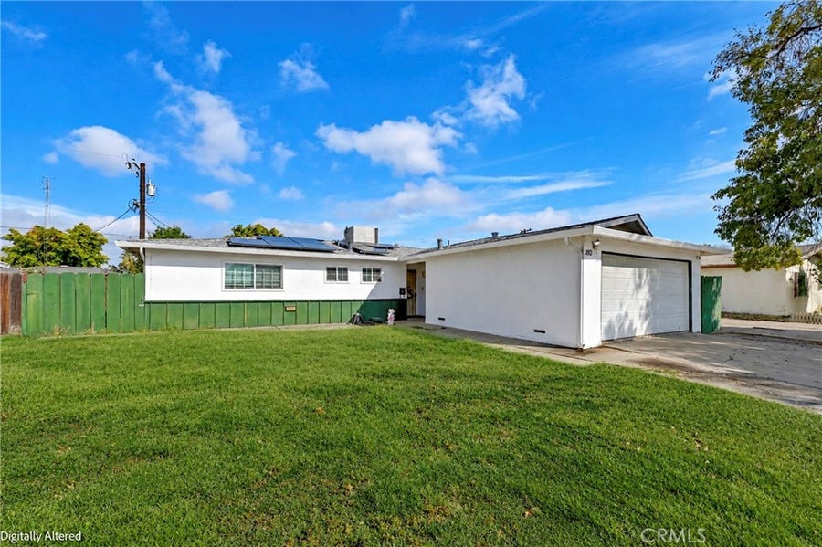 Property photo for 410 Willmott Avenue E, Los Banos, CA