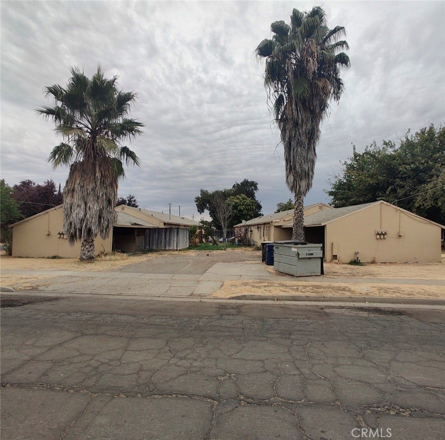 Property photo for 902 Barney, Merced, CA