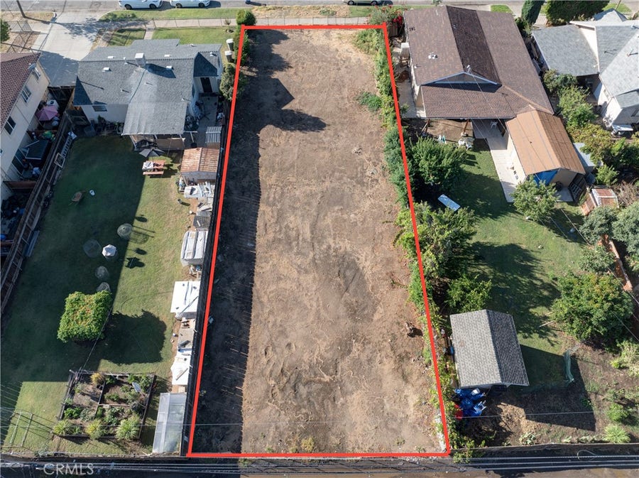 Property photo for 21 W 11th Street, Merced, CA