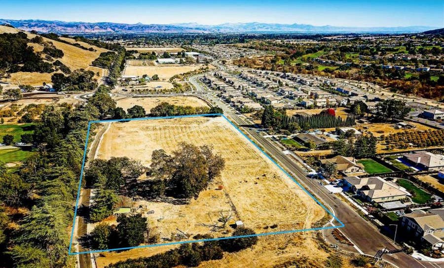 Property photo for 2740 Hecker Pass Road, Gilroy, CA