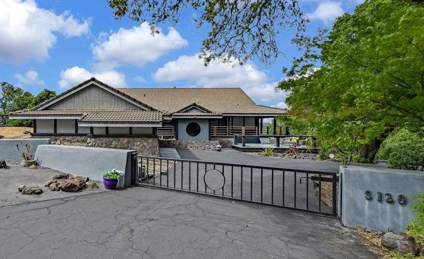 Property photo for Santa Rosa, CA