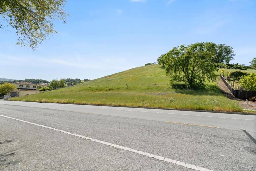Property photo for 0 Rancho Hills Dr Drive, Gilroy, CA