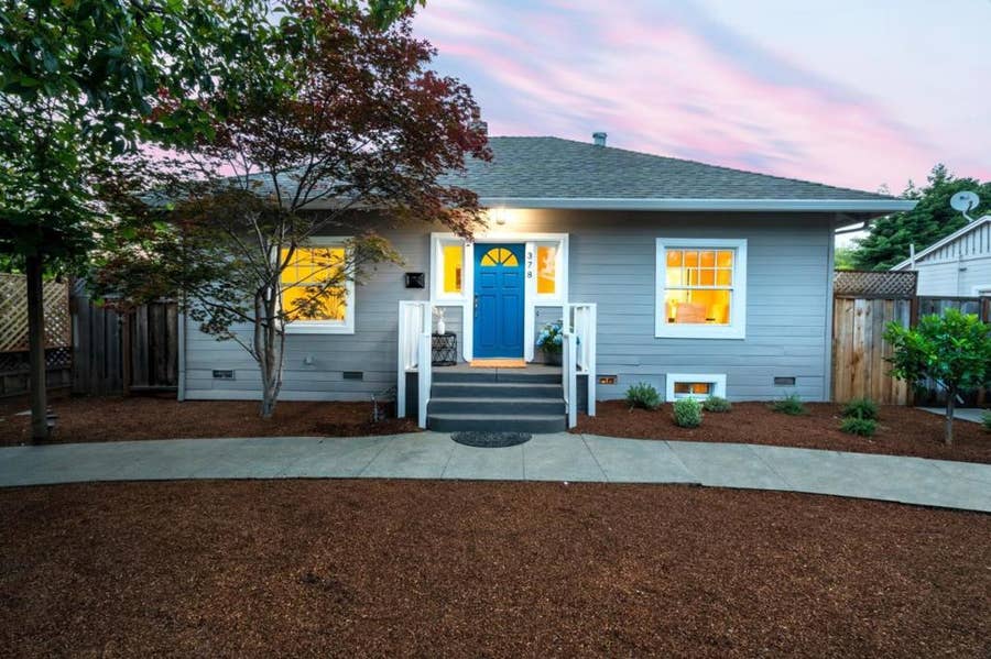 Property photo for 376 Pettis Avenue, Mountain View, CA