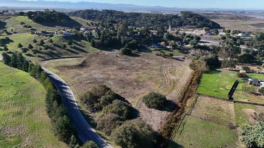 Property photo for 10706 Country Meadows Road, Salinas, CA