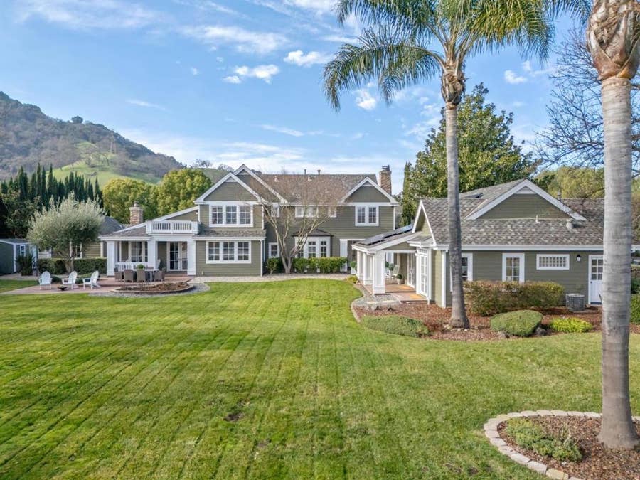 Property photo for 1450 Lakeview Court, San Martin, CA