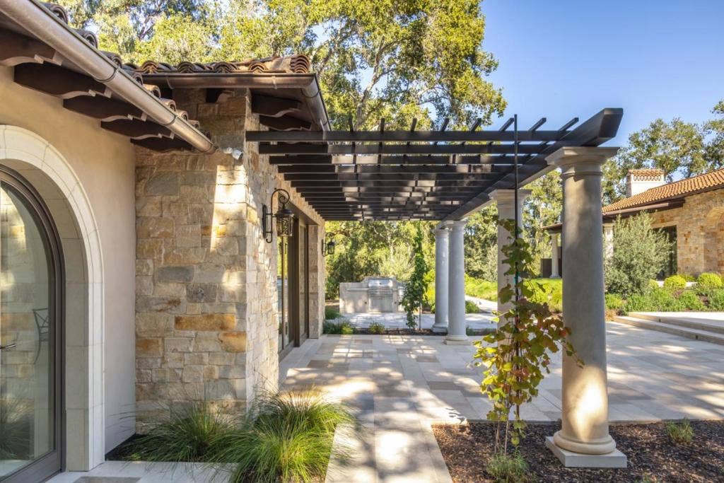 7 Blue Ridge Lane, Woodside, CA 94062 7 Blue Ridge Lane, Woodside, CA 94062