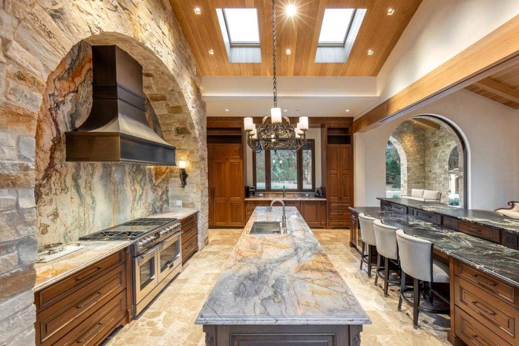 7 Blue Ridge Lane, Woodside, CA 94062 7 Blue Ridge Lane, Woodside, CA 94062
