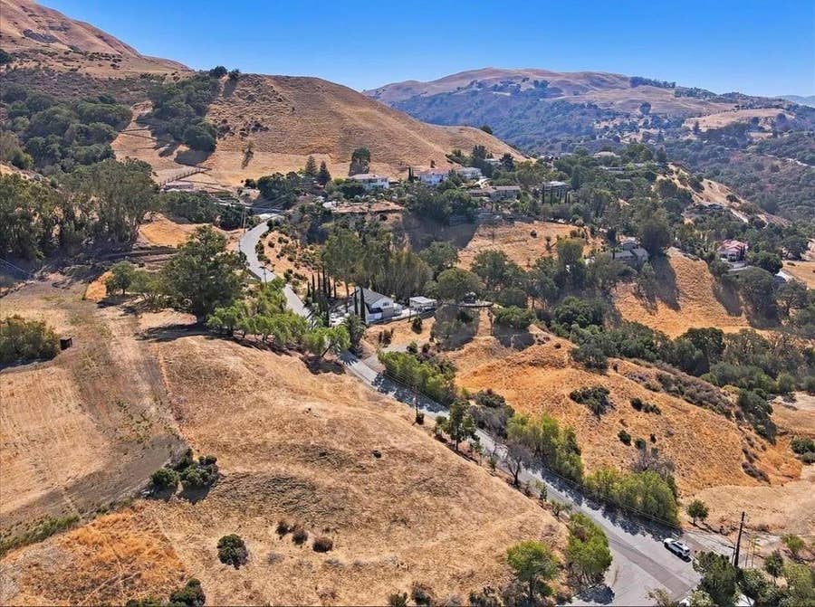 Property photo for 6 Claitor Way, San Jose, CA