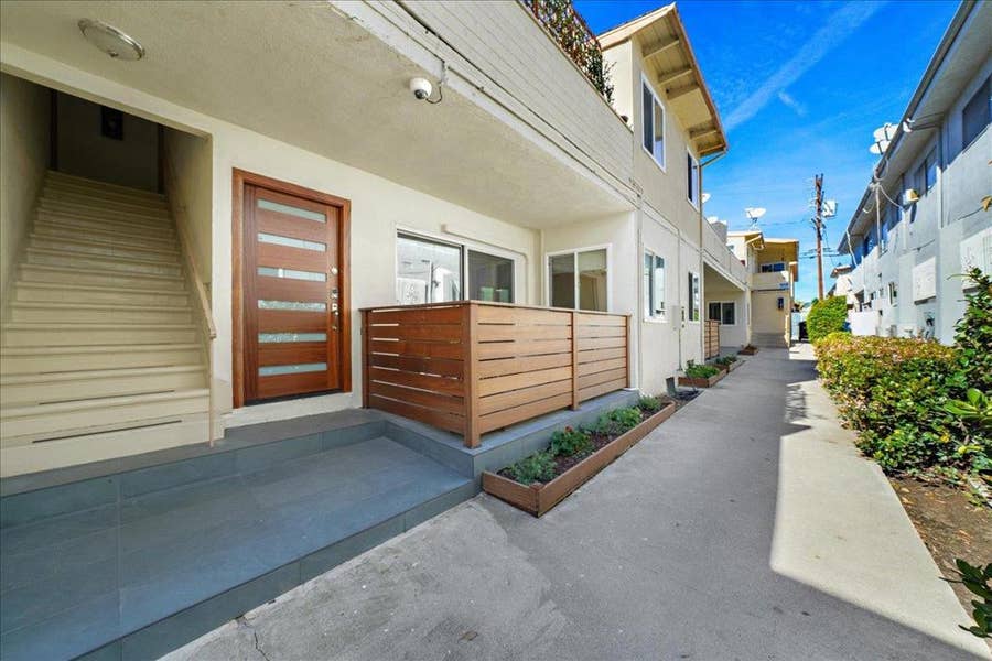 Property photo for 11719 Mayfield Avenue, #APT 1, Los Angeles, CA