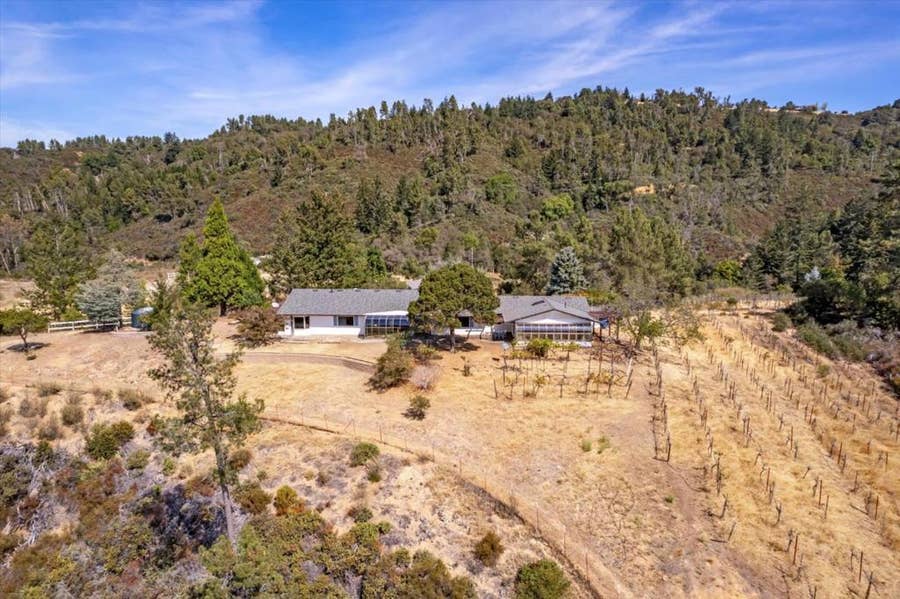 Property photo for 28320 Loma Prieta Way, Los Gatos, CA