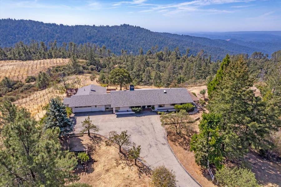 Property photo for 28320 Loma Prieta Way, Los Gatos, CA