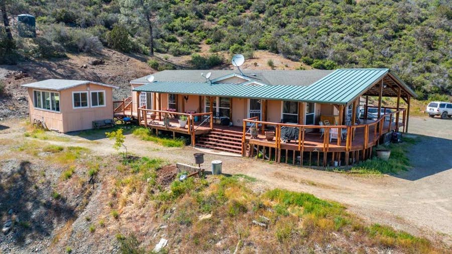 Property photo for 17997 Del Puerto Canyon Road, Patterson, CA