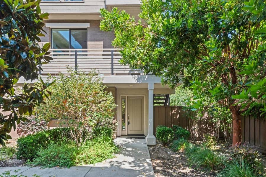 Property photo for 411 Brassinga Court, Palo Alto, CA
