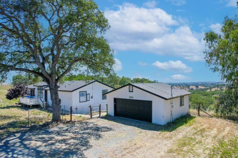 Property photo for 7242 Da Lee Road, Valley Springs, CA
